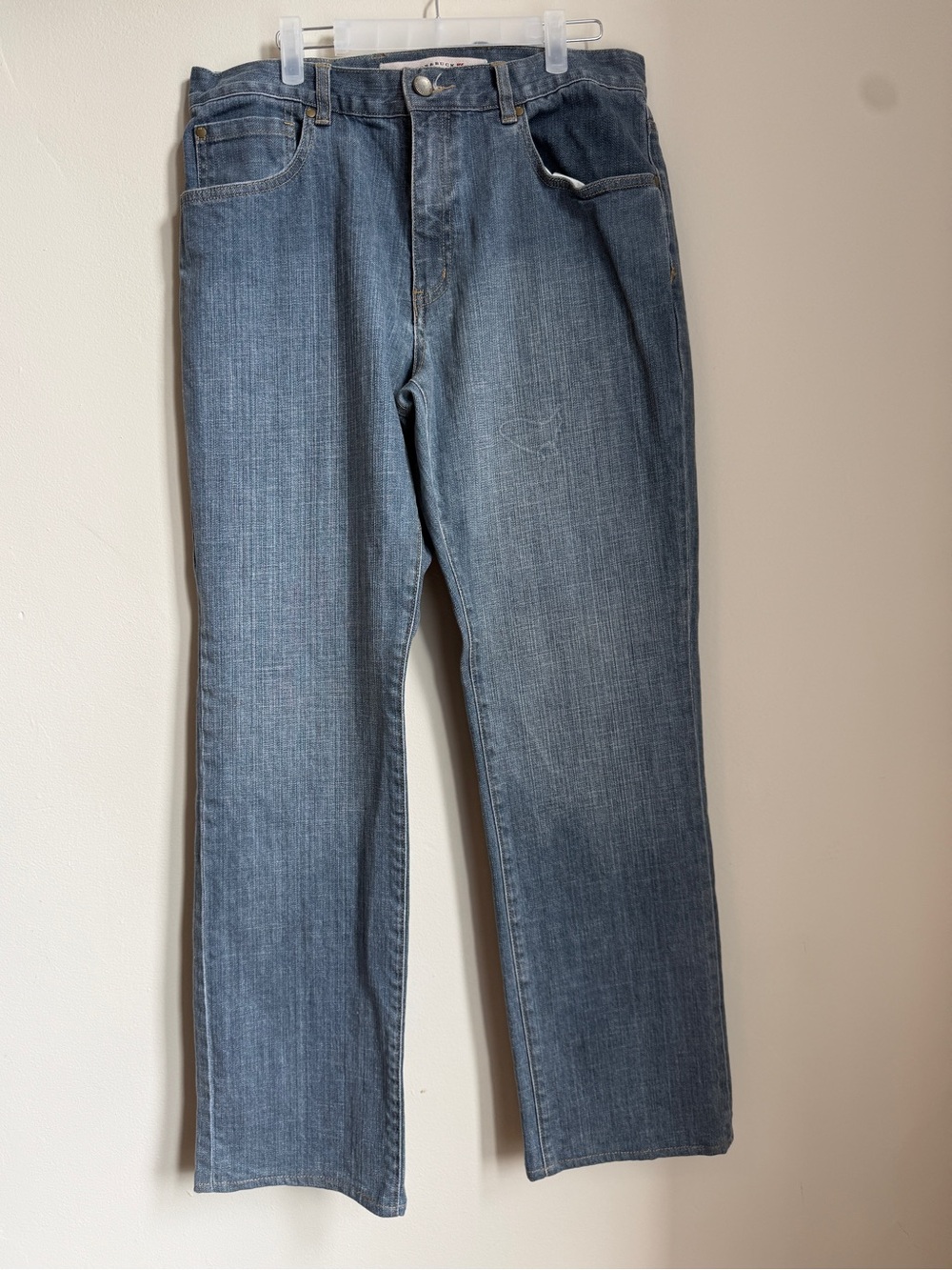 Cutter & Buck Men’s Straight Leg Jeans 35x34 Medium Wash Blue Denim